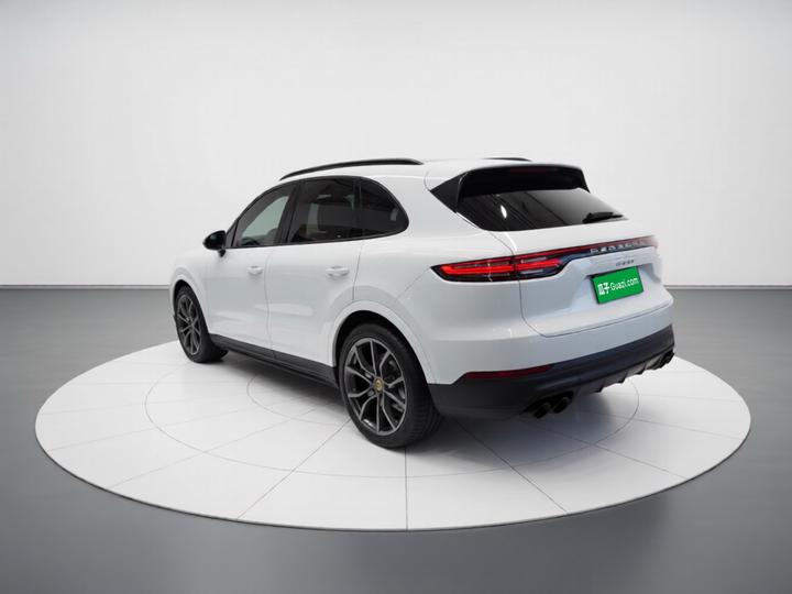 2019 Cayenne 3.0T photo 4