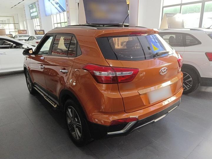 ix25 2015 1.6L AT RWD Smart GLS photo 4
