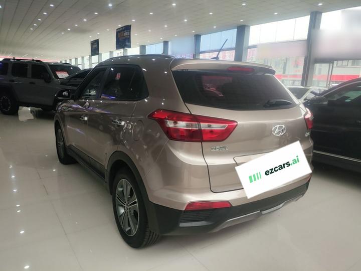 ix25 2015 1.6L AT RWD Smart GLS photo 4
