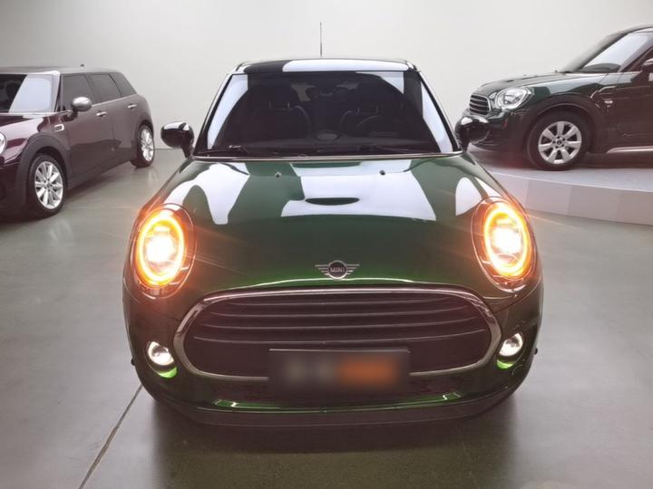 2021 1.5T COOPER Classic 5-Door photo 2