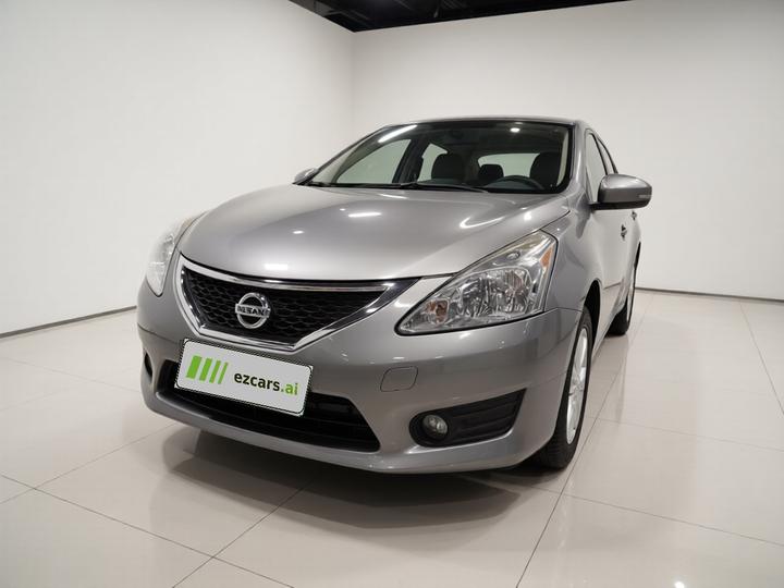 Tiida 2011 1.6L CVT Smart