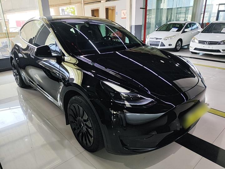 Model Y 2023 RWD photo 3