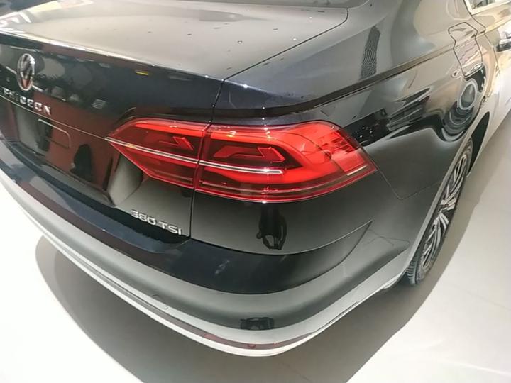 2021 380TSI Luxury photo 7