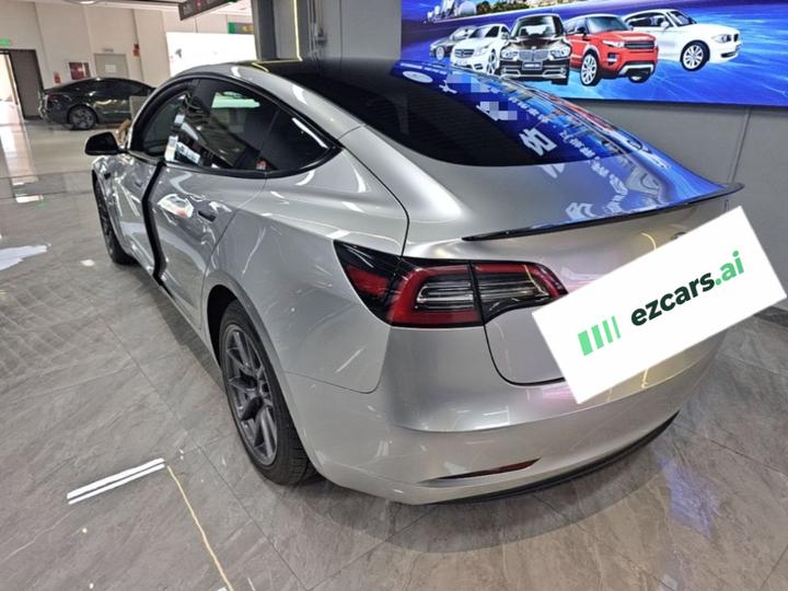 Model 3 2022 RWD photo 4