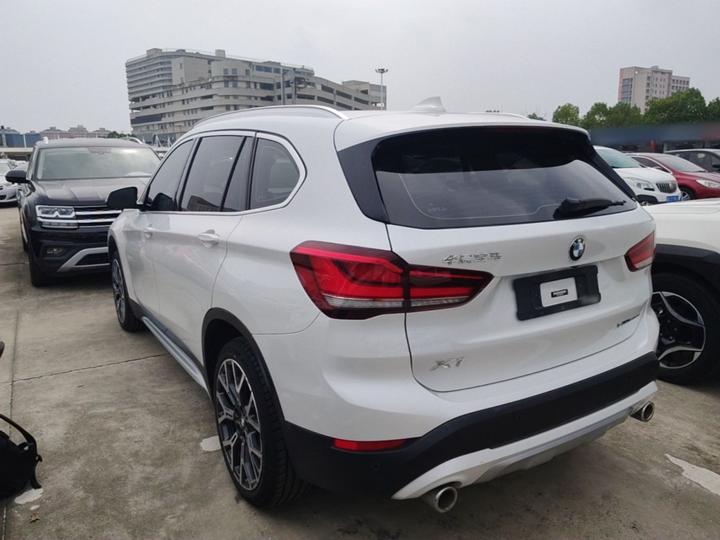 X1 2022 Facelift xDrive25Li Exclusive photo 4