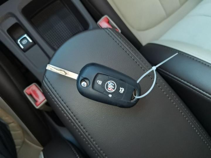 Verano 2015 Sedan 15S AT Leading photo 8