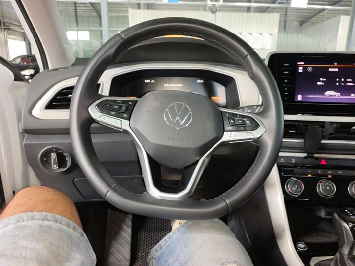 T-Roc 2024 280TSI DSG RWD photo 6