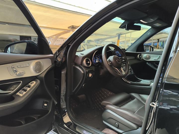 GLC 2022 Facelift GLC 260 L 4MATIC Dynamic photo 4