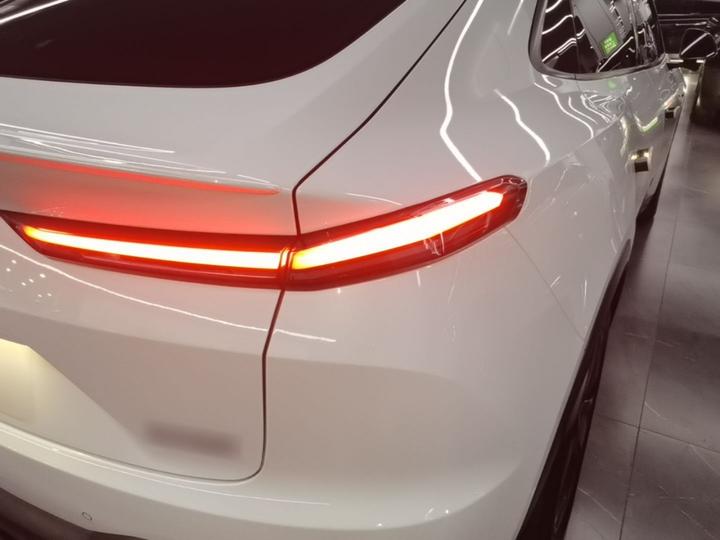 L60 2024 60kWh RWD photo 7