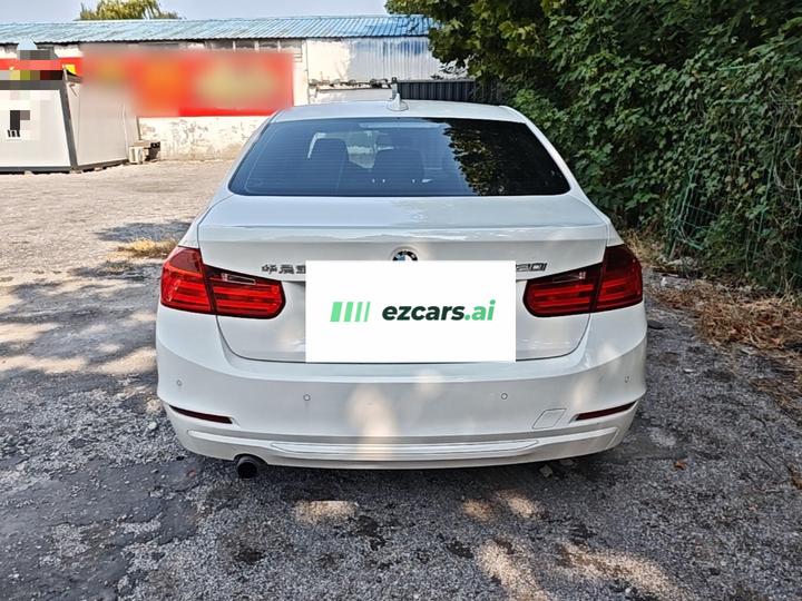 3 Series 2015 316i Progressive photo 3