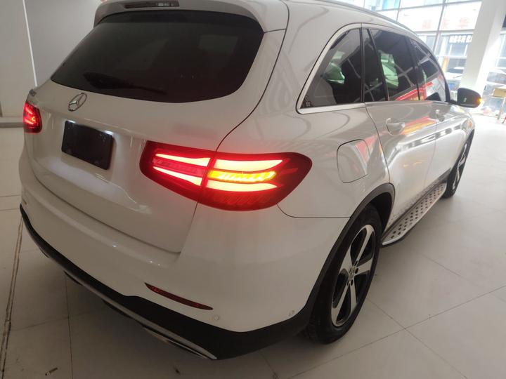 GLC 2018 Facelift GLC 260 4MATIC Luxury photo 4