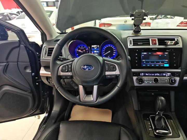 2015 2.5i Sport photo 6
