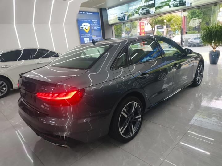 A4L 2022 40 TFSI Luxury Dynamic photo 4