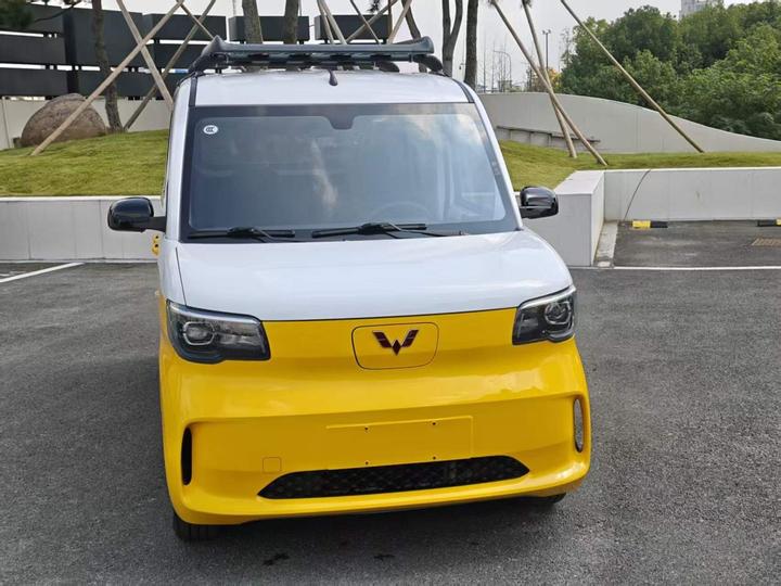 Wuling Zhiguang EV 2025 201km Standard photo 2