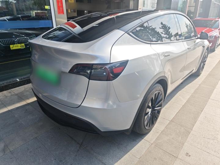 Model Y 2022 Facelift RWD photo 6