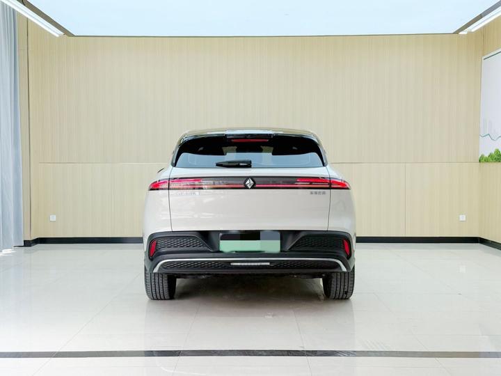 2024 600km EV photo 3