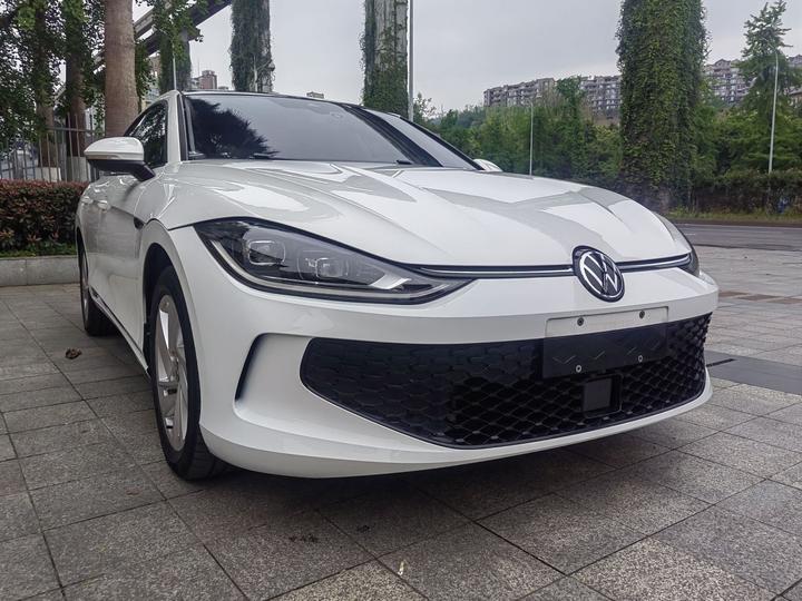 2022 Lamando L 280TSI DSG photo 2