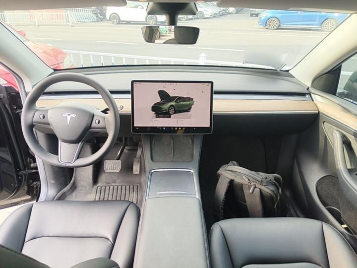 Model Y 2022 RWD photo 5