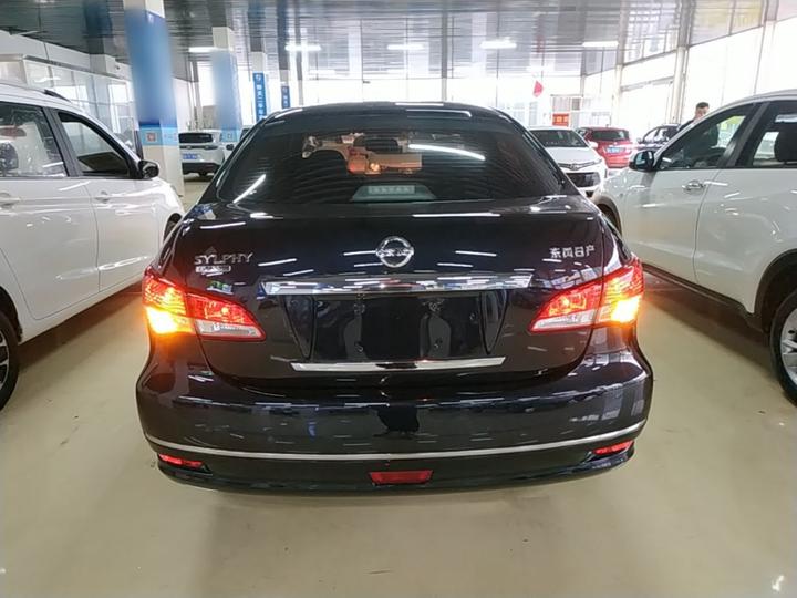 Sylphy 2012 Classic 1.6XE AT Comfort photo 5