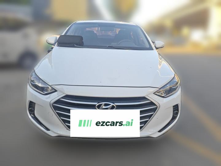 Elantra 2016 1.6L MT Smart photo 2