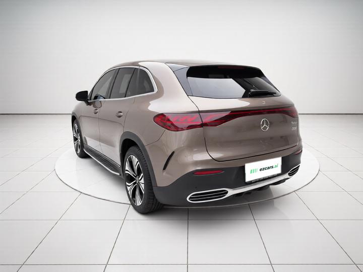 EQE SUV 2024 350 4MATIC Luxury photo 4