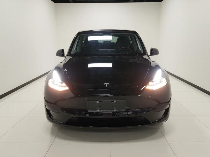 Model Y 2022 Facelift RWD photo 2