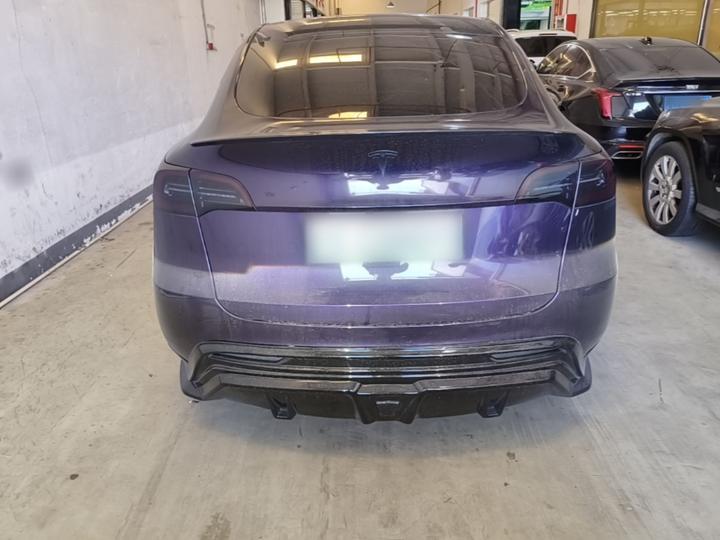 Model Y 2023 RWD photo 3
