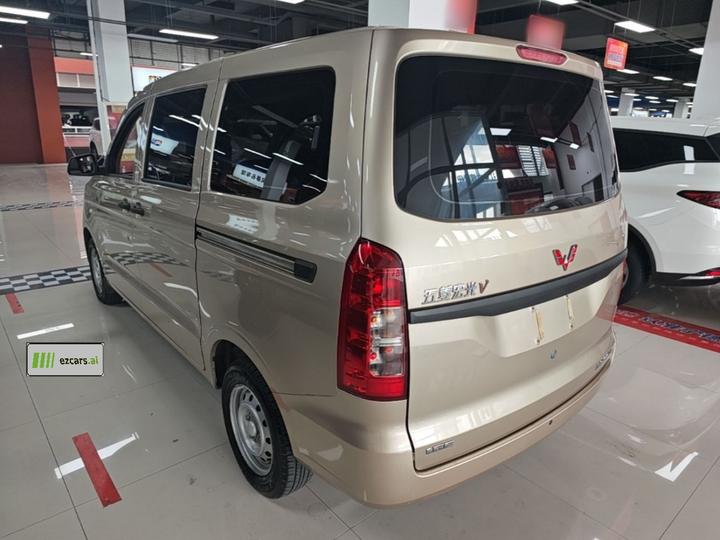 Wuling Hongguang V 2022 1.5L LAR photo 4
