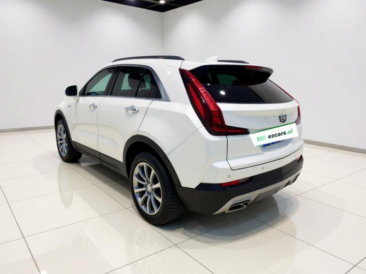 XT4 2018 28T RWD Leading photo 4
