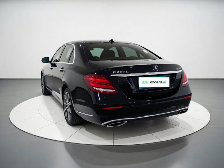 E-Class 2016 E 200 L photo 4