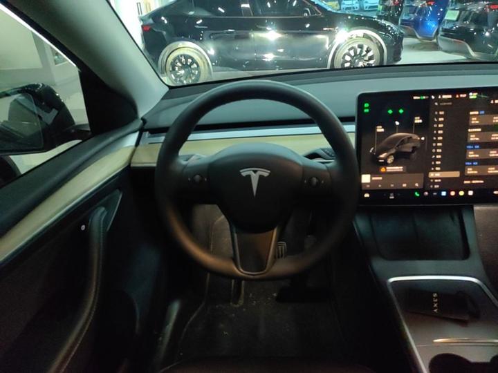 Model Y 2022 Facelift RWD photo 6