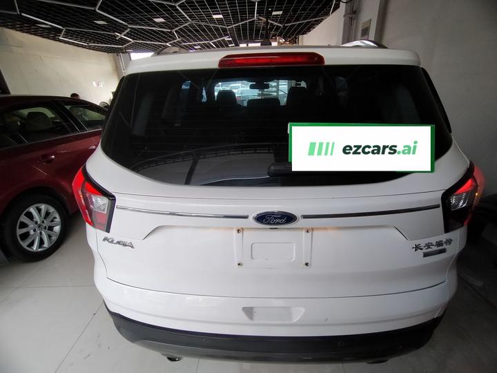 Kuga 2019 EcoBoost 180 RWD China VI photo 3
