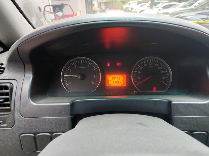 Lingzhi 2017 M3L 1.6L 7-Seater Standard photo 8