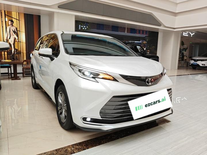 Sienna 2026 2.5L Hybrid AWD Exclusive photo 3