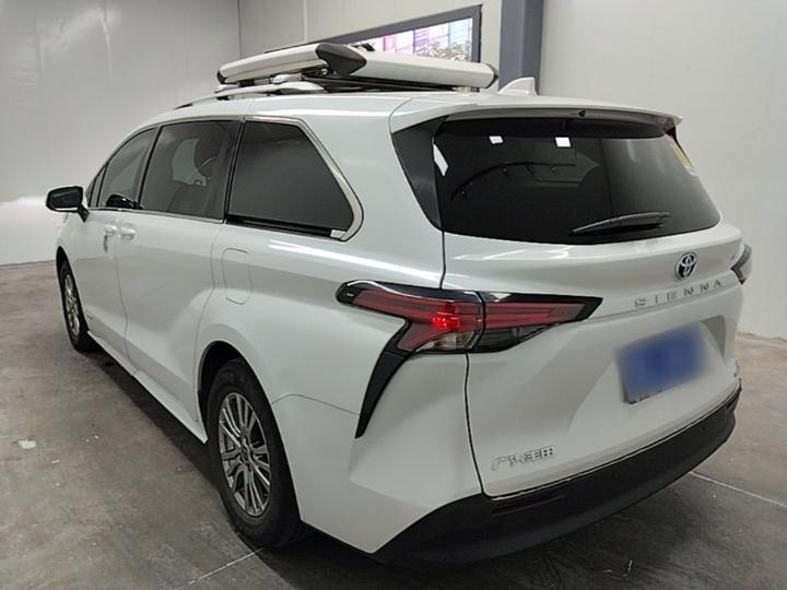 Sienna 2021 2.5L Hybrid Comfort photo 4