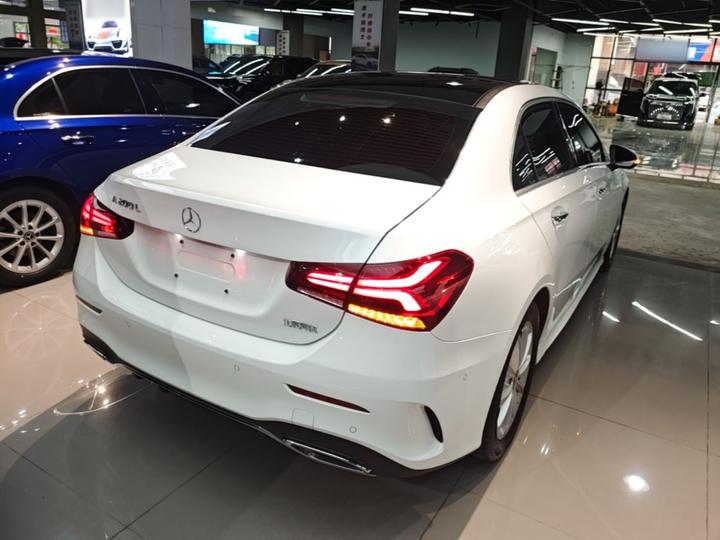 A-Class 2021 A 200 L Sport Dynamic photo 4
