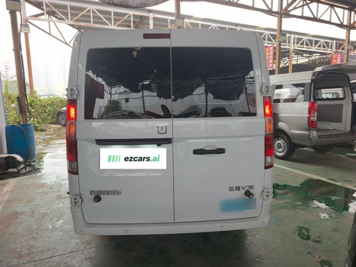 V 2025 V7E 51.52KWH photo 3