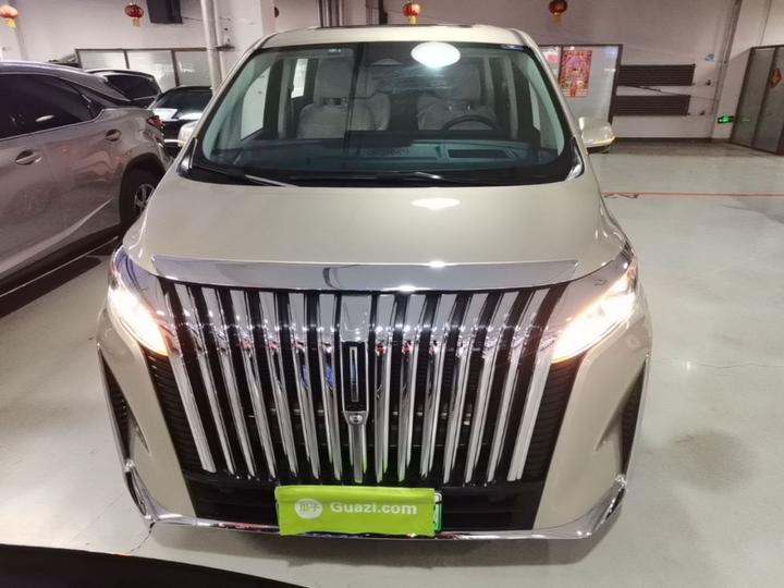 2023 AWD Flagship photo 2