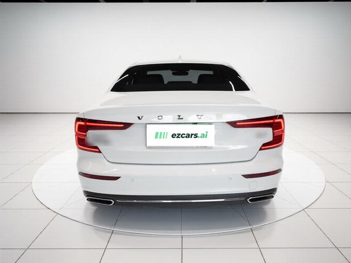 S60 2022 B4 Luxury photo 3