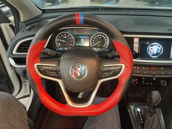 Excelle 2021 Facelift Classic 1.5L AT Elite photo 5