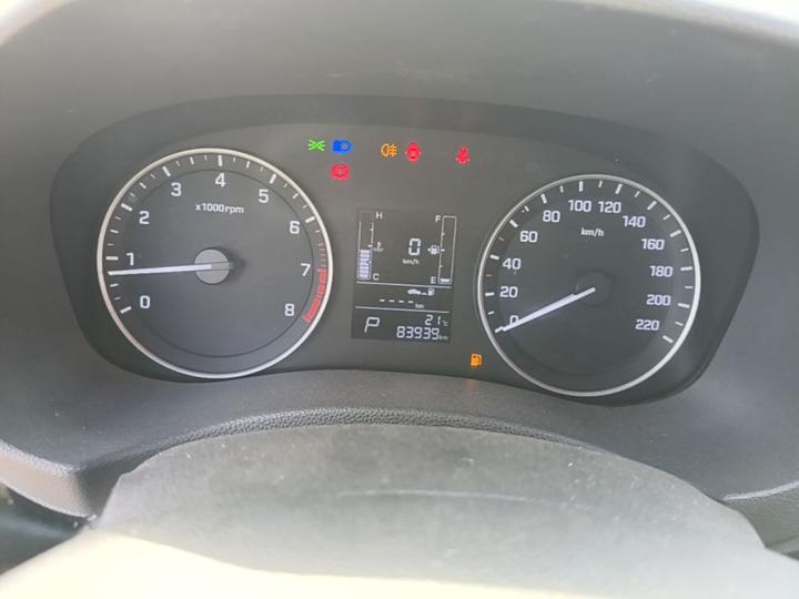 ix25 2015 1.6L AT RWD Smart GLS photo 6