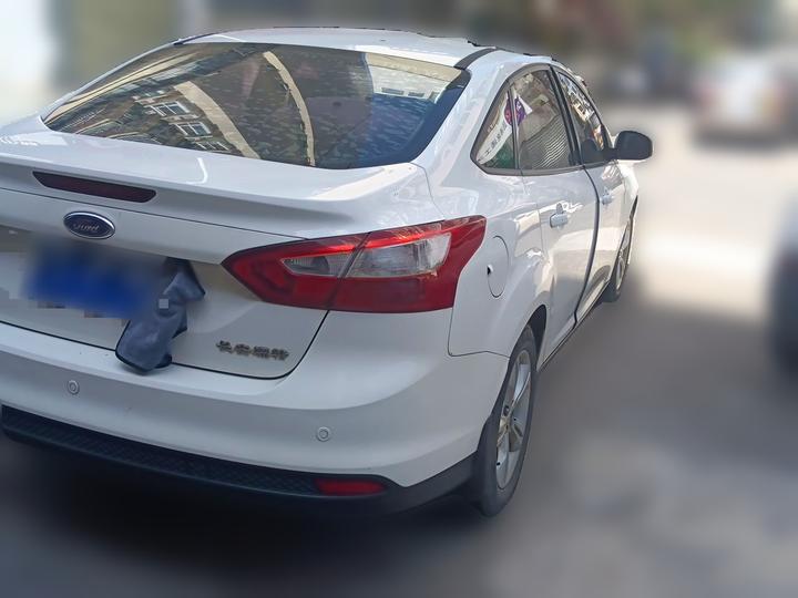 Focus 2012 Sedan 1.6L AT photo 6