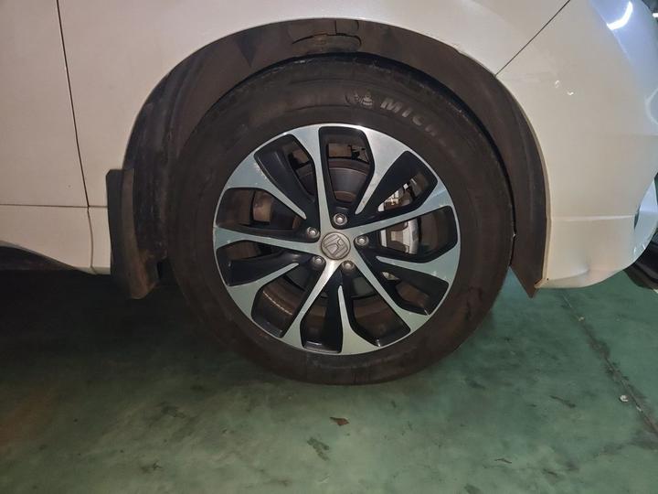 Avancier 2017 240TURBO RWD Exclusive photo 8