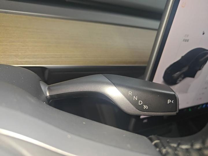 Model Y 2022 Facelift RWD photo 8