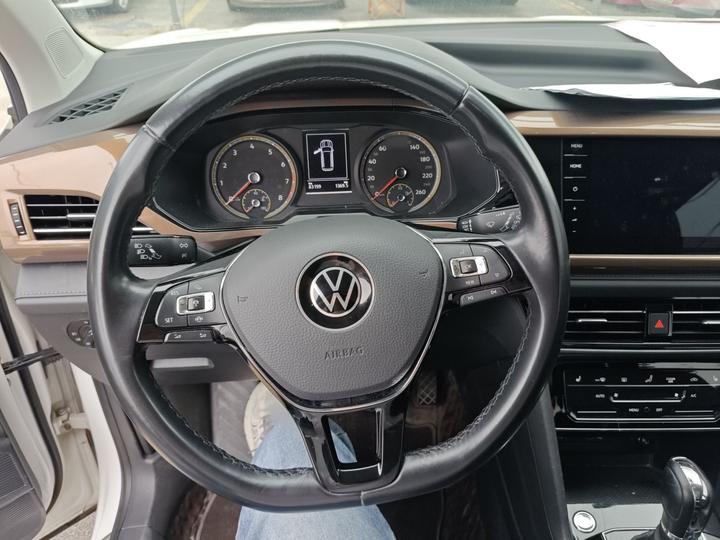 Tharu 2021 280TSI RWD Luxury PLUS photo 6
