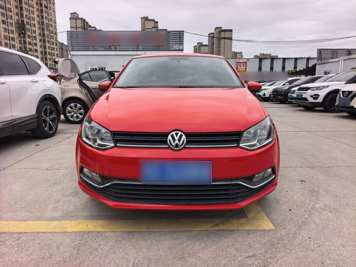 Polo 2016 1.6L AT Comfort photo 2