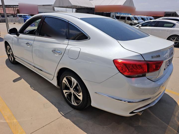 Spirior 2015 2.4L Premium photo 4