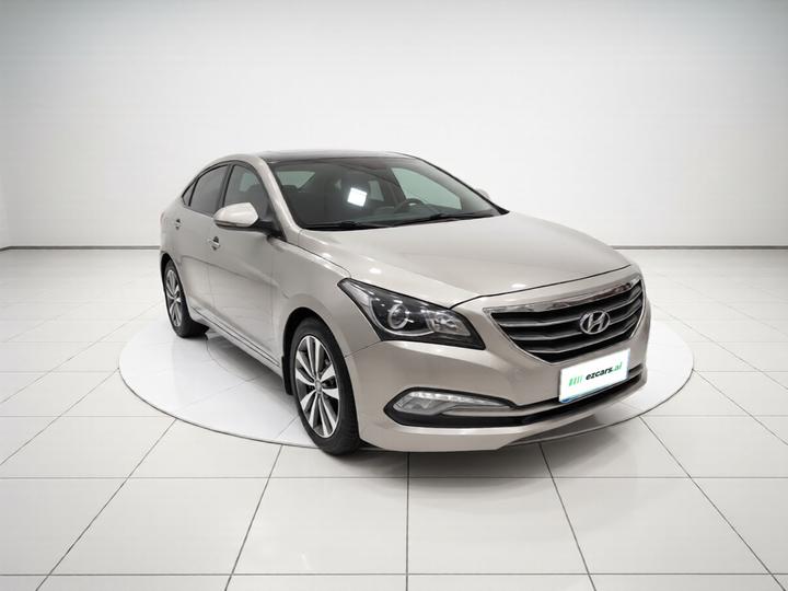Mistra 2014 1.8L AT Premium DLX photo 3