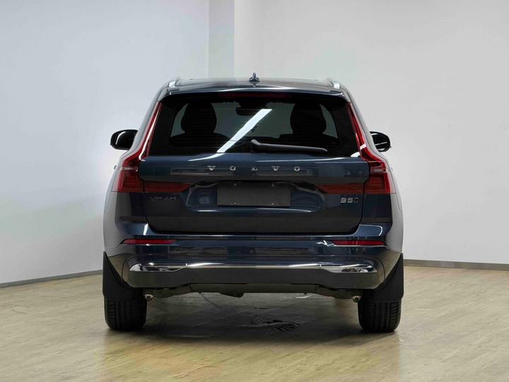 XC60 2025 B5 AWD Luxury photo 5