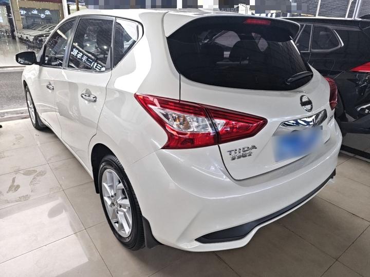Tiida 2021 1.6L CVT photo 4